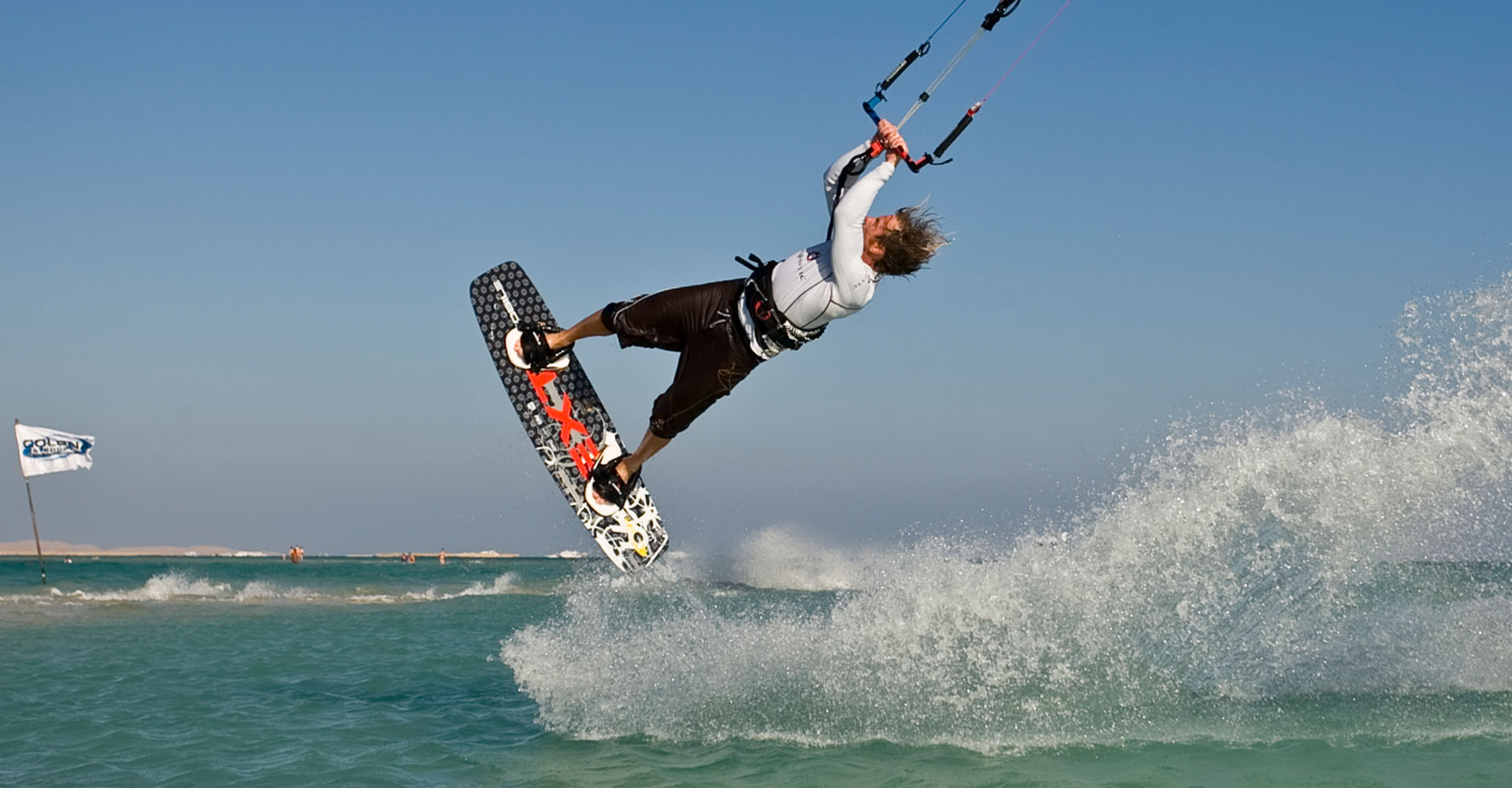 spot-check-kitesurfing-hurghada-10